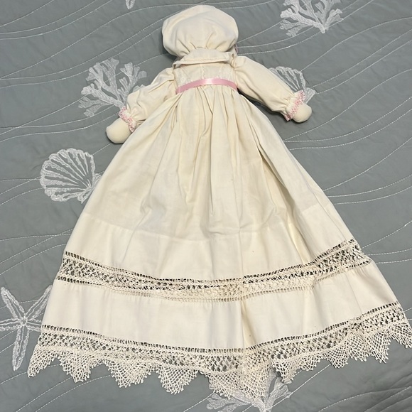 VINTAGE HANDMADE PILLOWCASE CLOTH BABY DOLL/ EXCELLENT CONDITION/ 21”CREAM COLOR - Picture 3 of 4